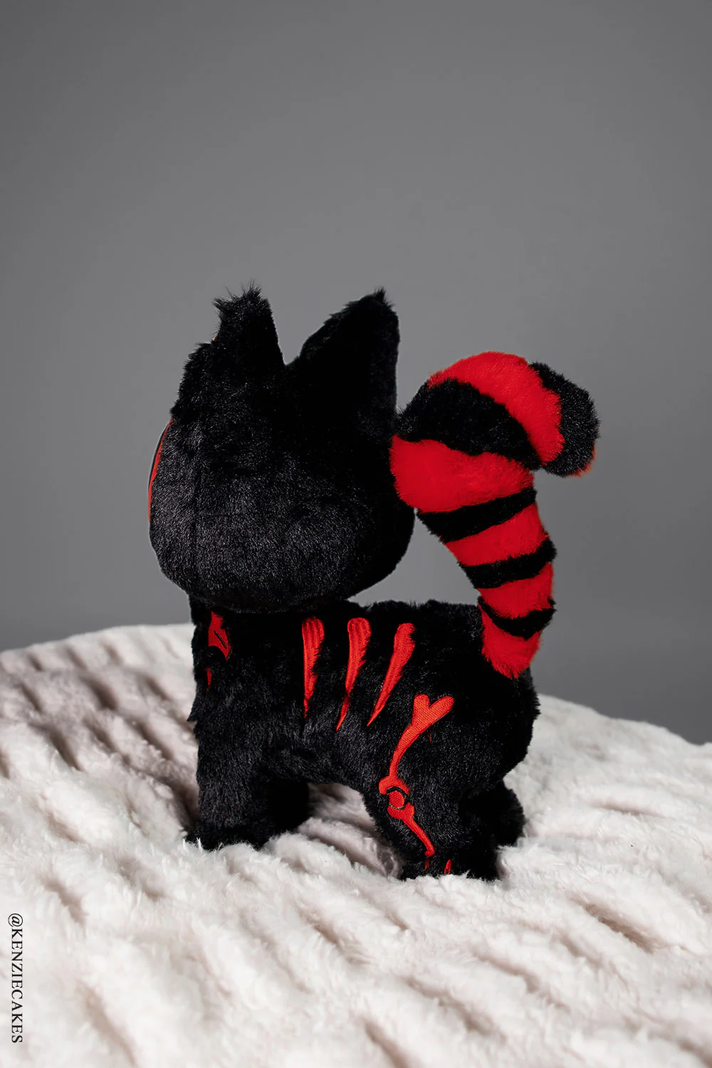 Skelekitty Plush Toy [Red Bones Limited Edition] - Image 6