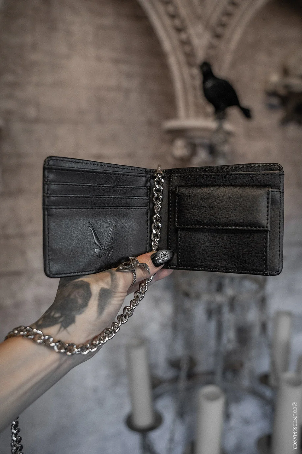 Skull Drip Emboss Bifold Wallet w/ Chain - Image 3