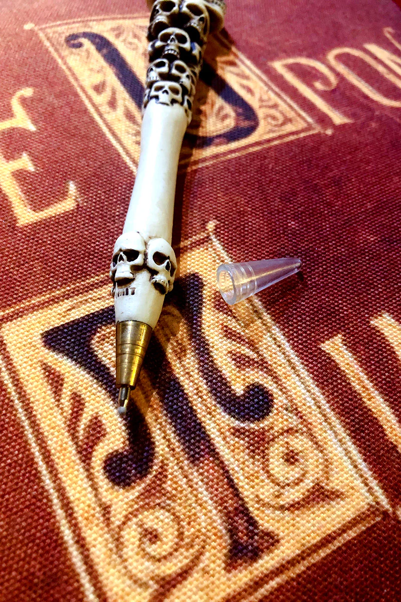 Skull Pen - Image 6