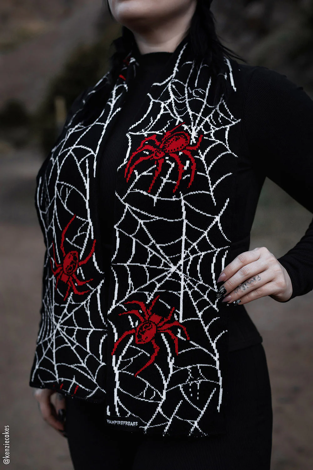 Spiderweb Scarf - Image 3