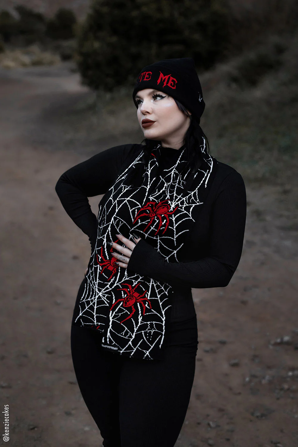 Spiderweb Scarf - Image 4