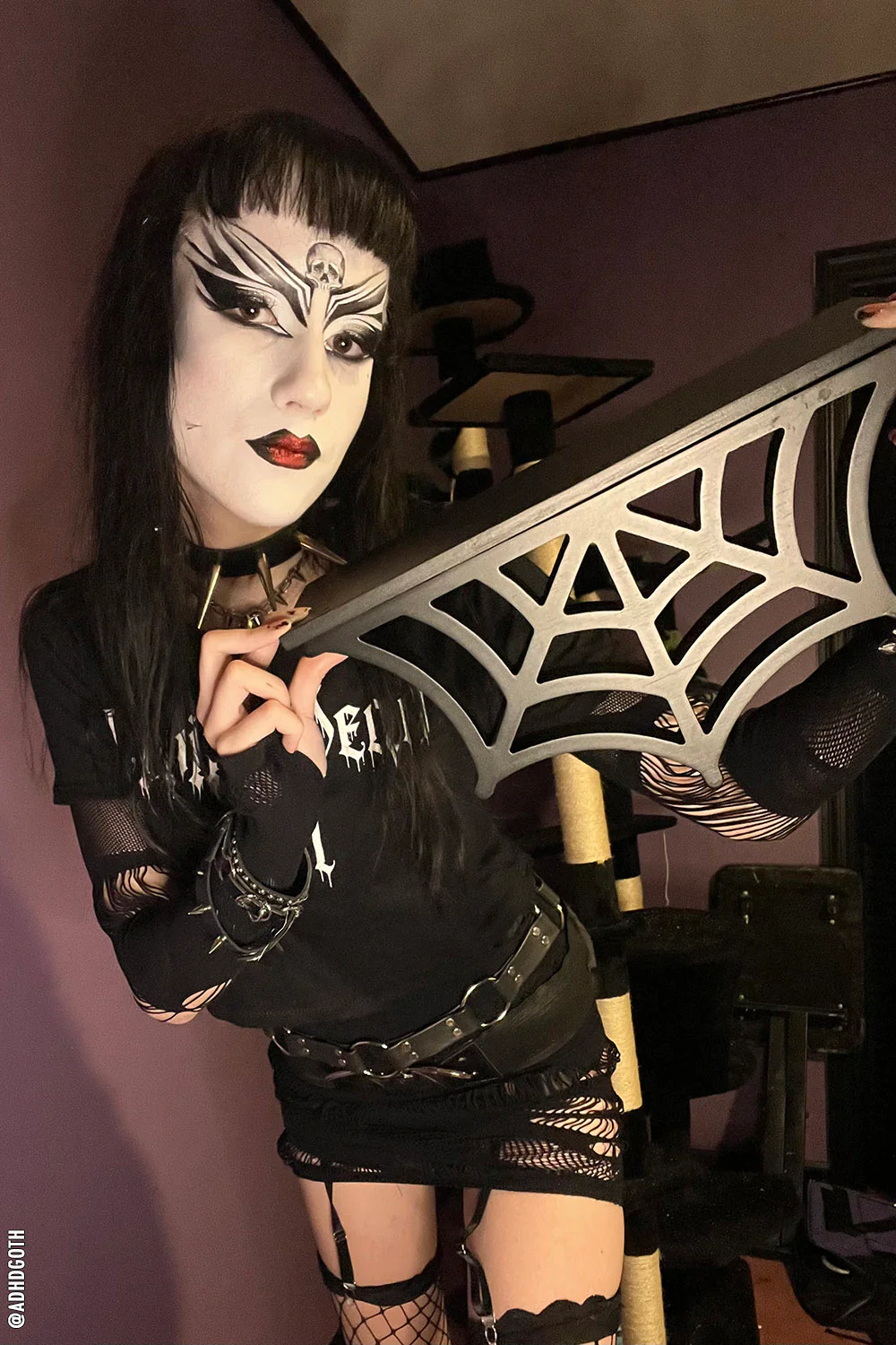 Spiderweb Shelf - Image 4