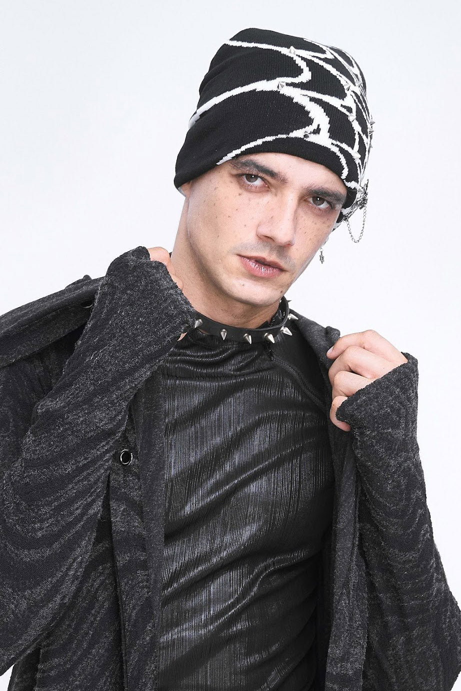 Spiked Spiderweb Beanie [BLACK/WHITE] - Image 4