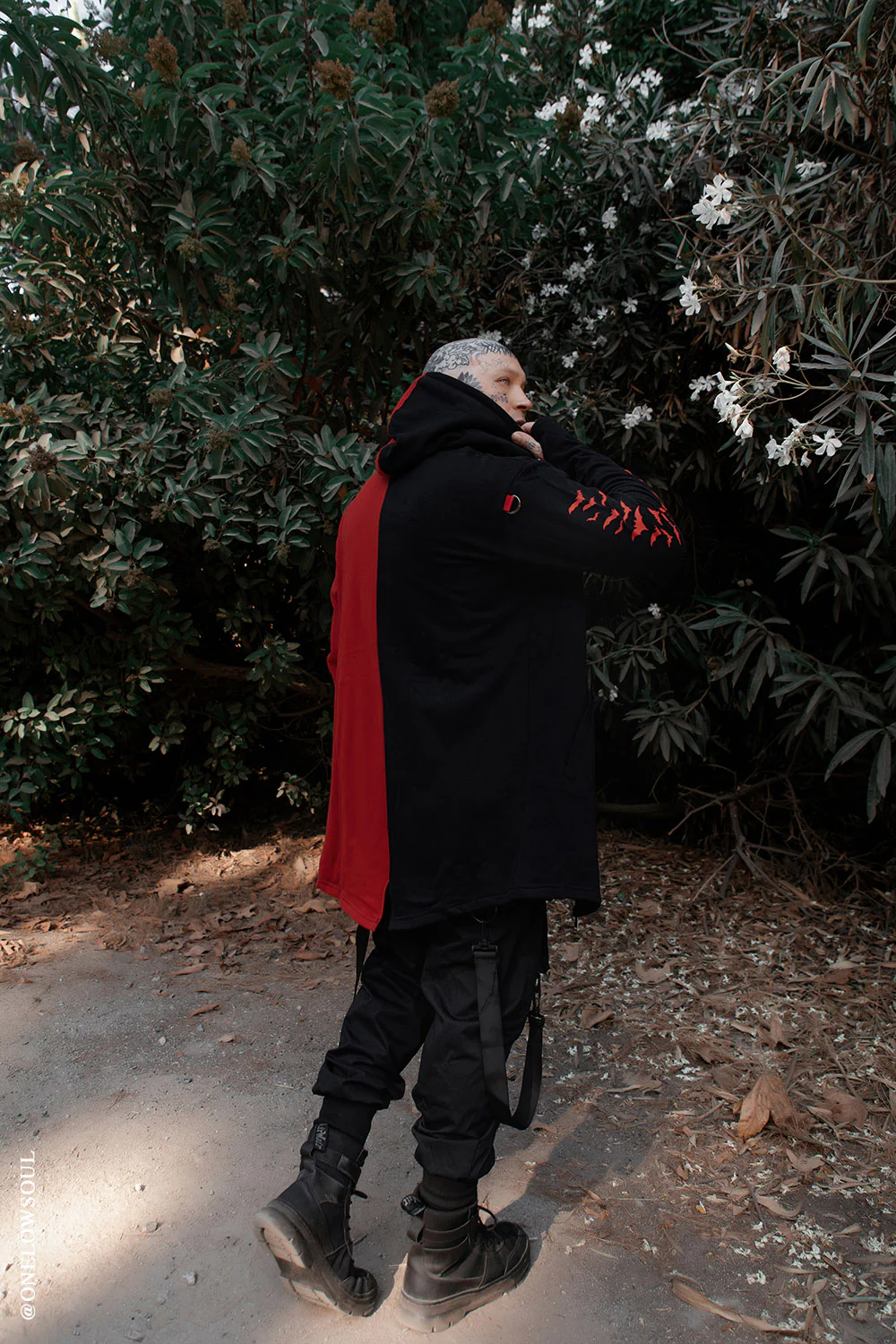Split Mage Hoodie [Black/Red] - Image 8