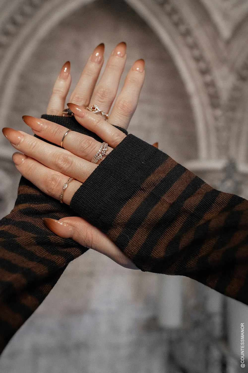 Steampunk Striped Arm Warmers [BLACK/BROWN] - Image 4