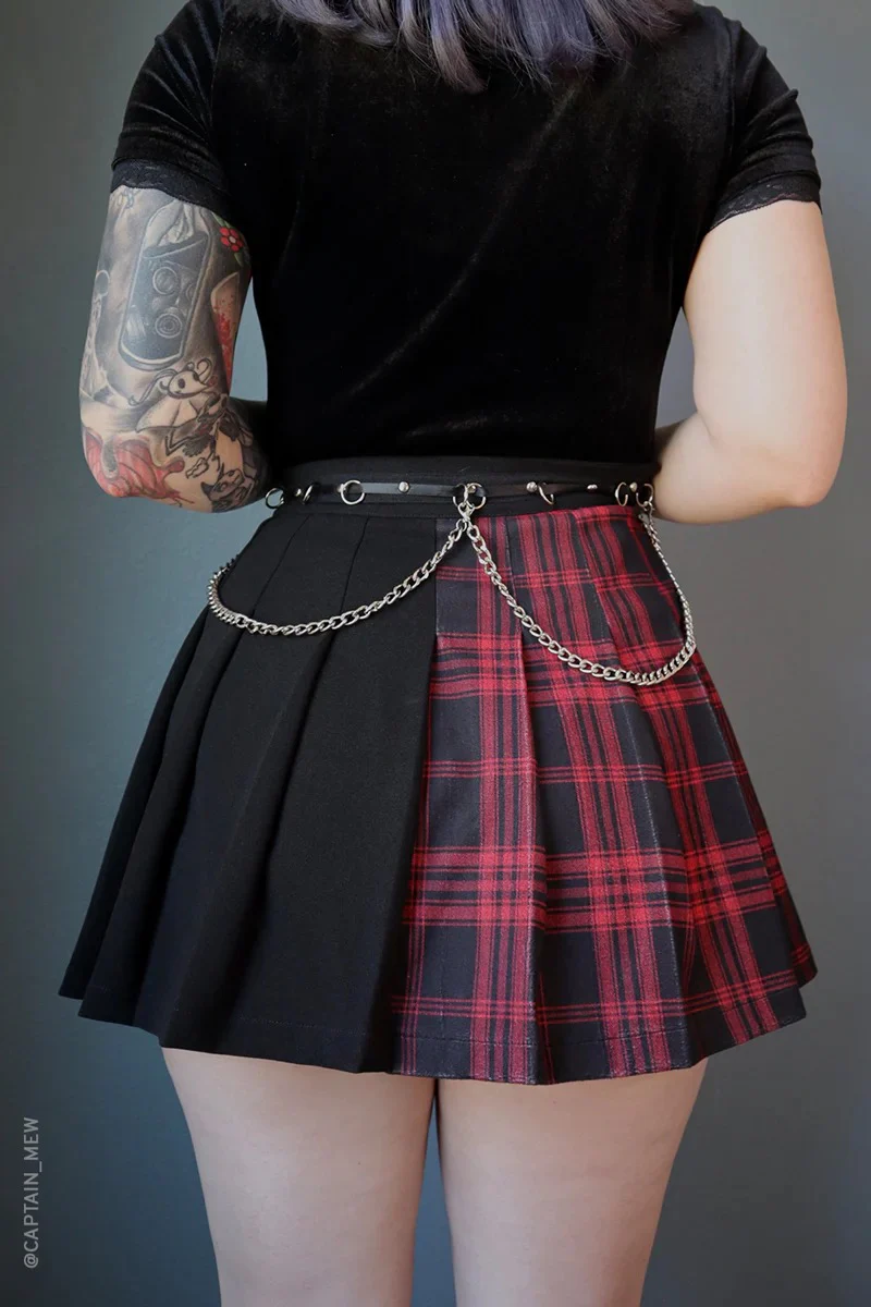 Tartan Pleated Chain Mini Skirt - Image 3