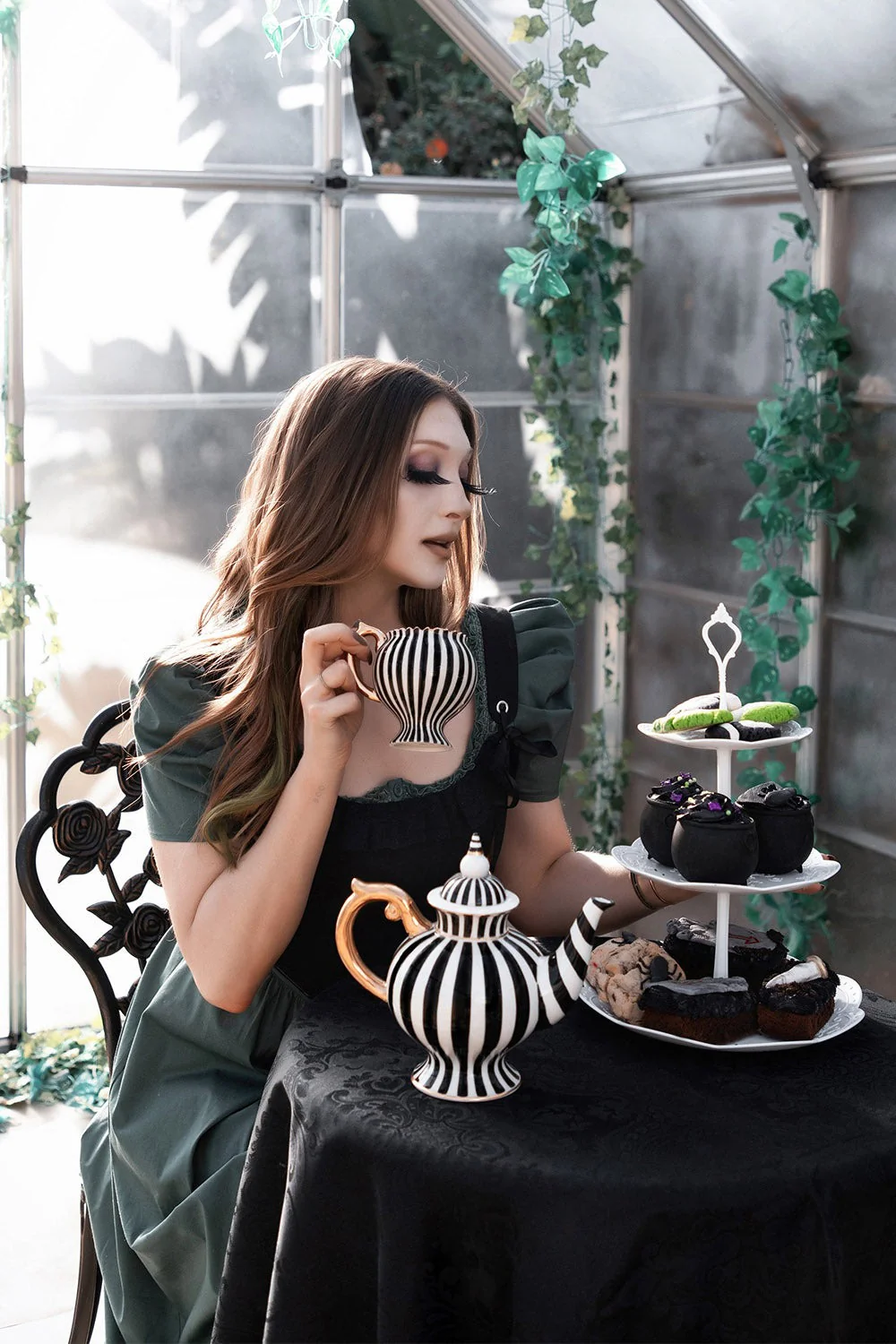 Teapot | Grim & Ghostly Teapot - Image 8