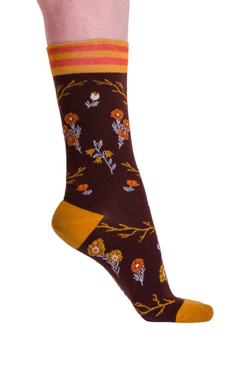 The Hare Crew Socks - Image 7