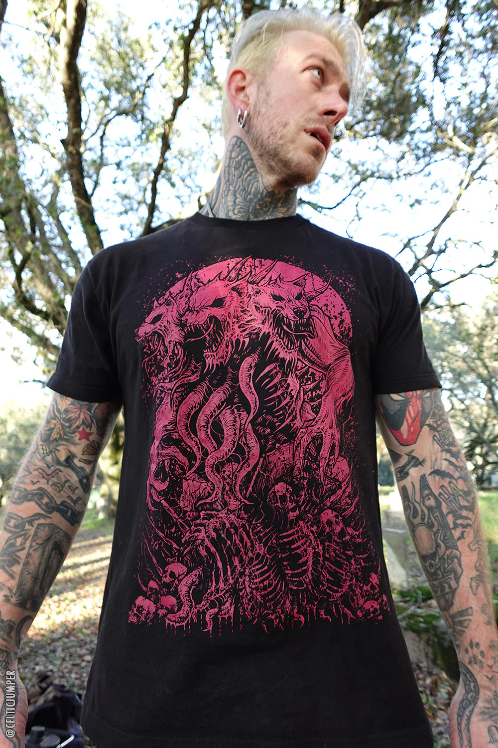 Three-Headed Werewolf T-shirt [WINE RED] - Image 2