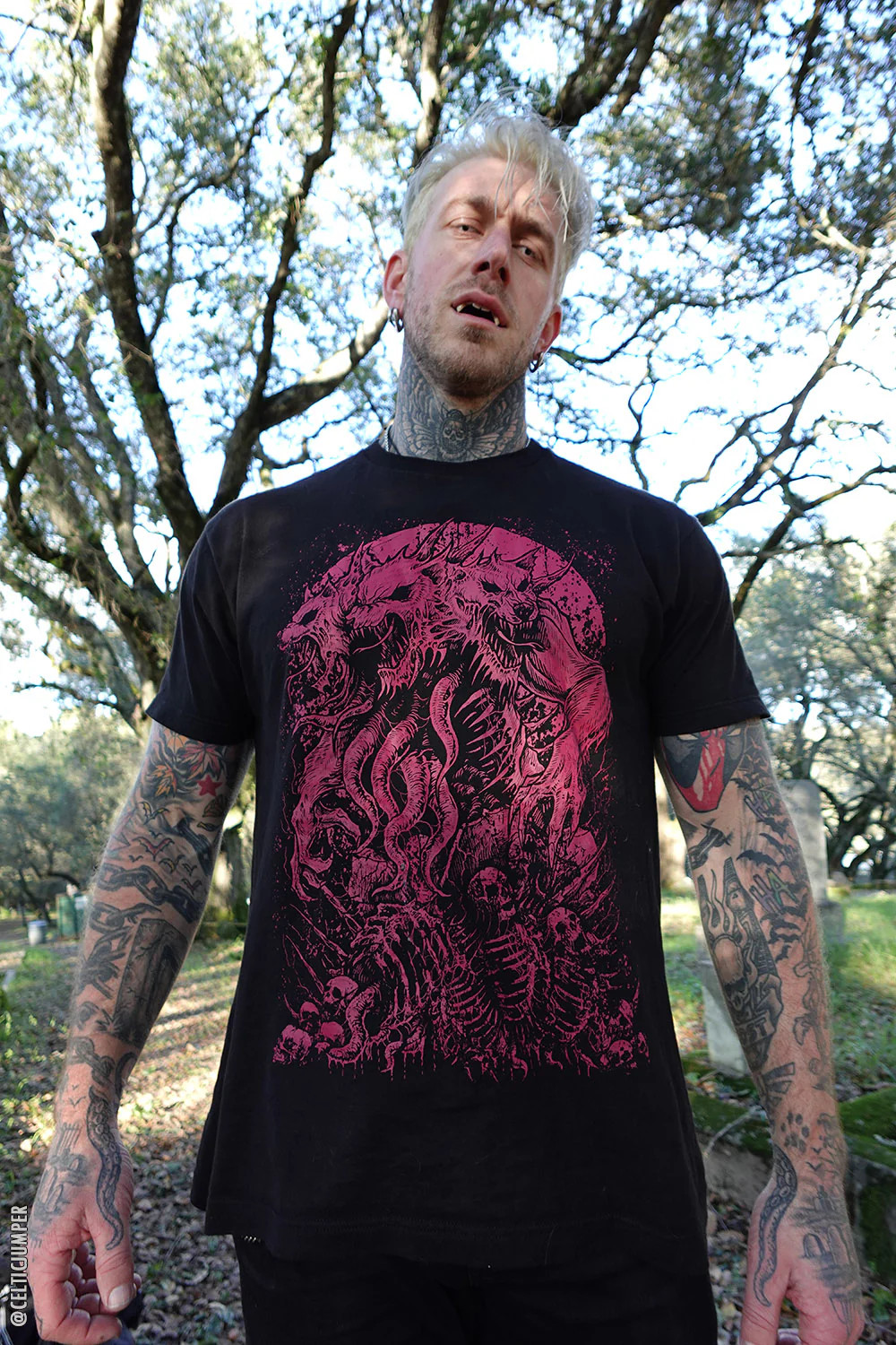 Three-Headed Werewolf T-shirt [WINE RED] - Image 8
