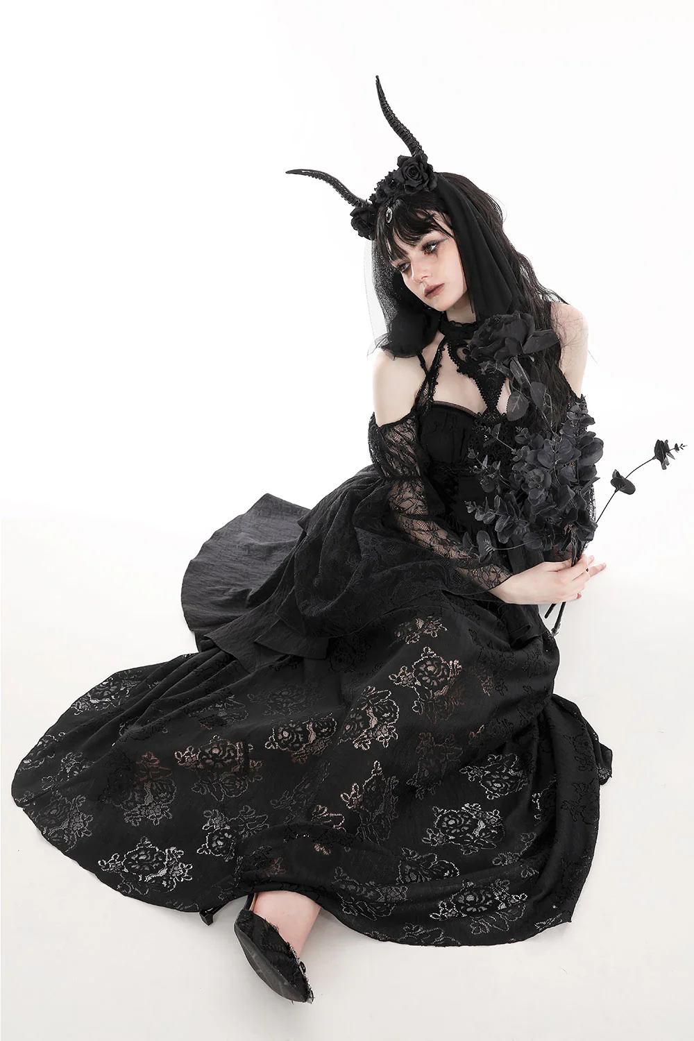 Trad Goth Lace Dress - Image 7