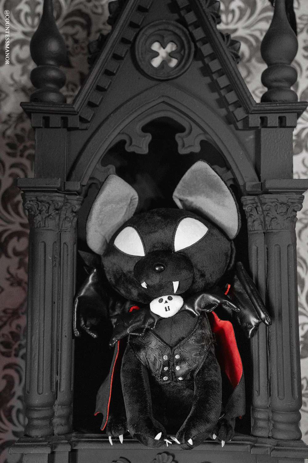 Vampire Kitty Plush Toy - Image 6