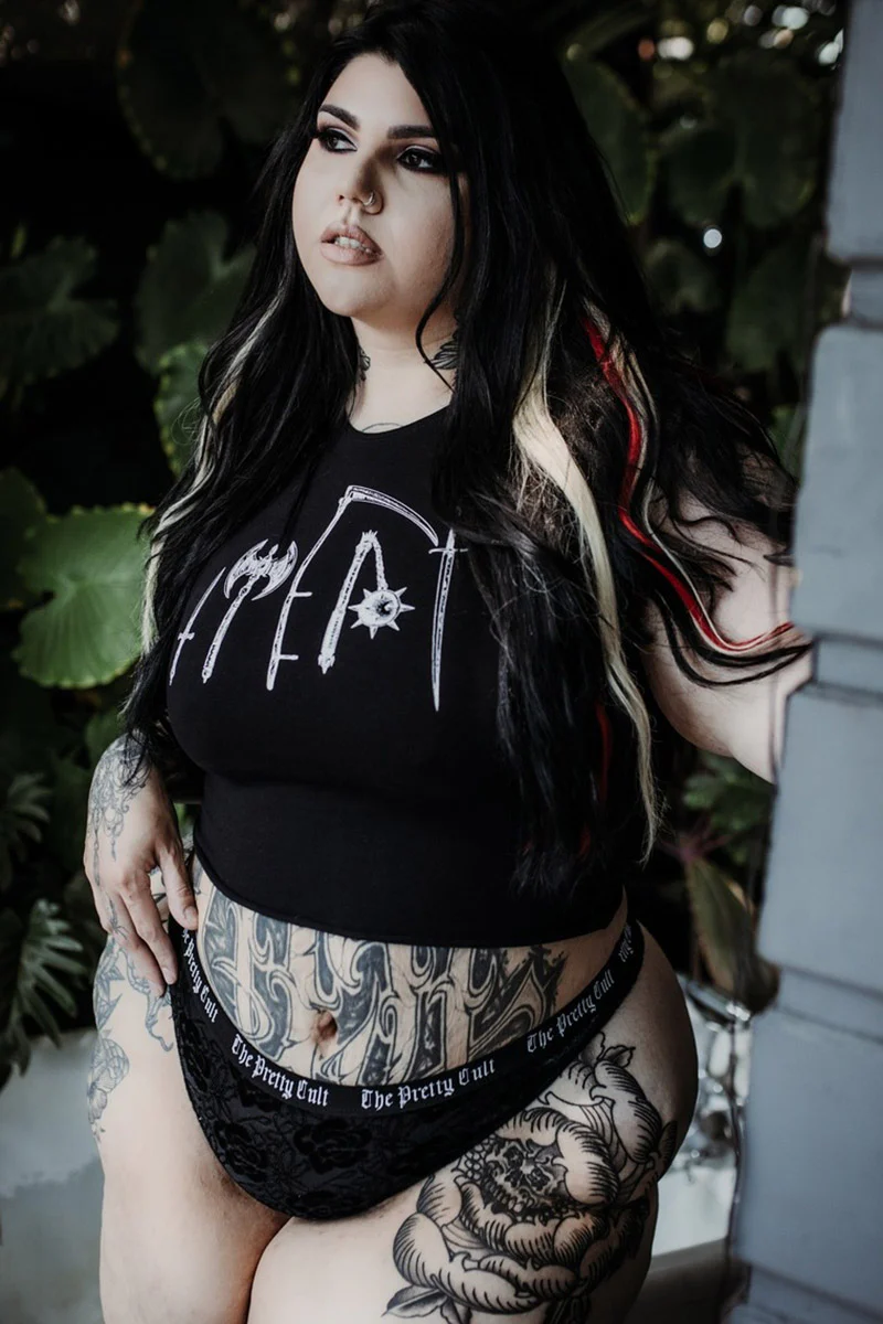 Van Helsing Crop Top - Image 2