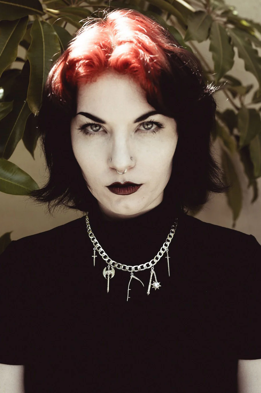Van Helsing Necklace - Image 3
