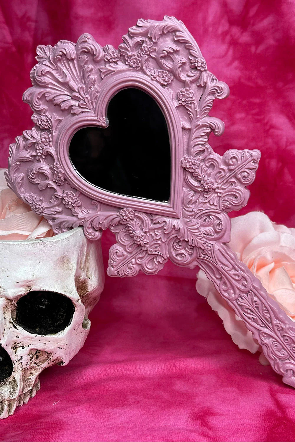 Vanity Rosa Rouge Heart Shaped Mirror - Image 2