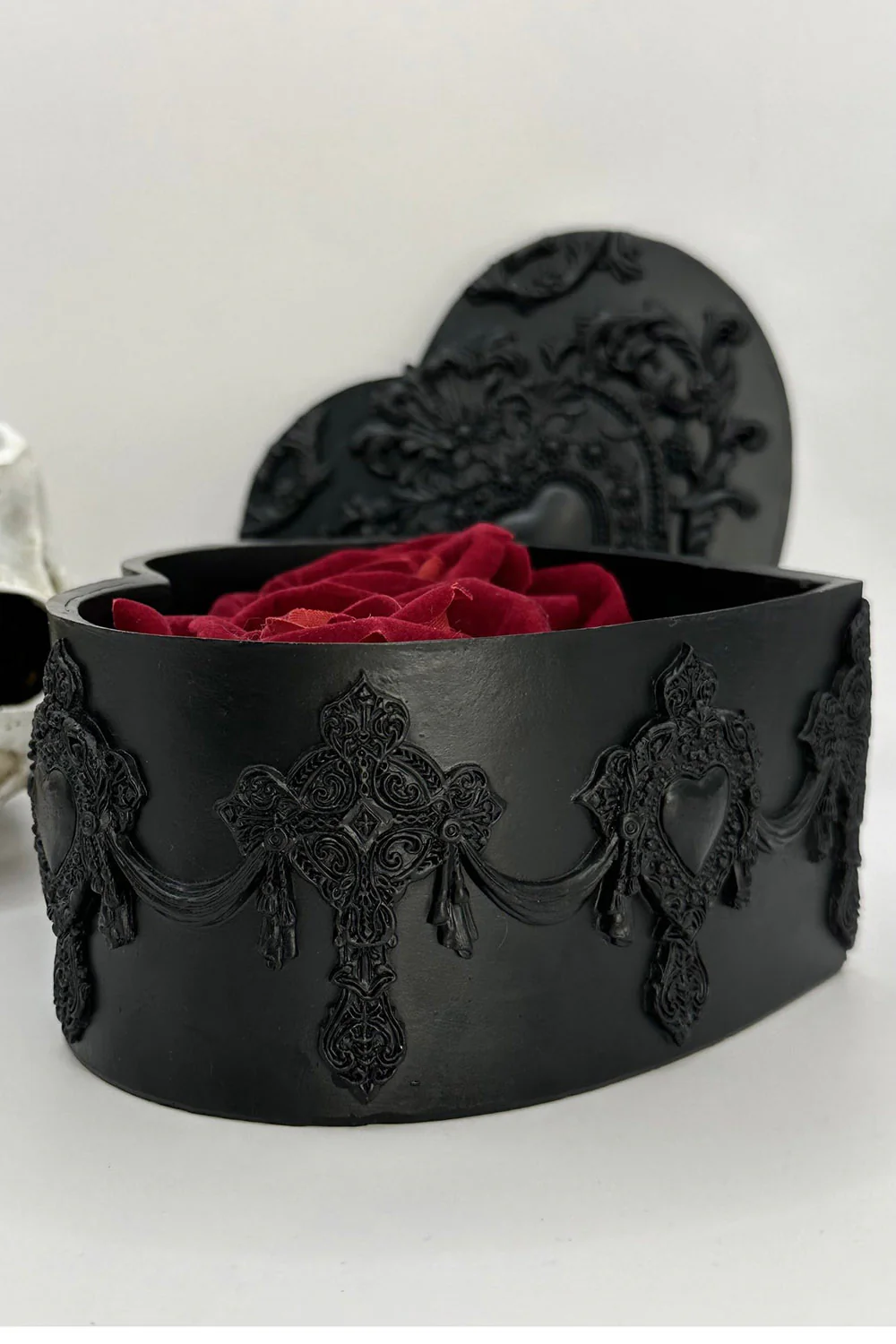Vanity Valentine Heart Shaped Box - Image 4