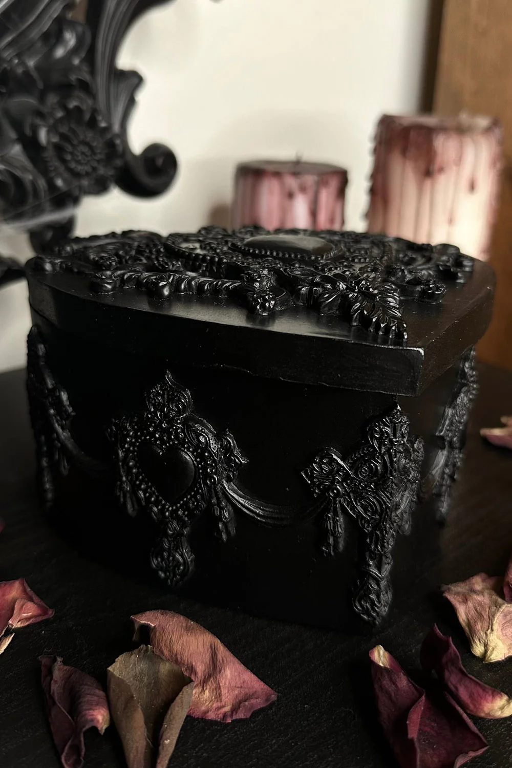 Vanity Valentine Heart Shaped Box - Image 6