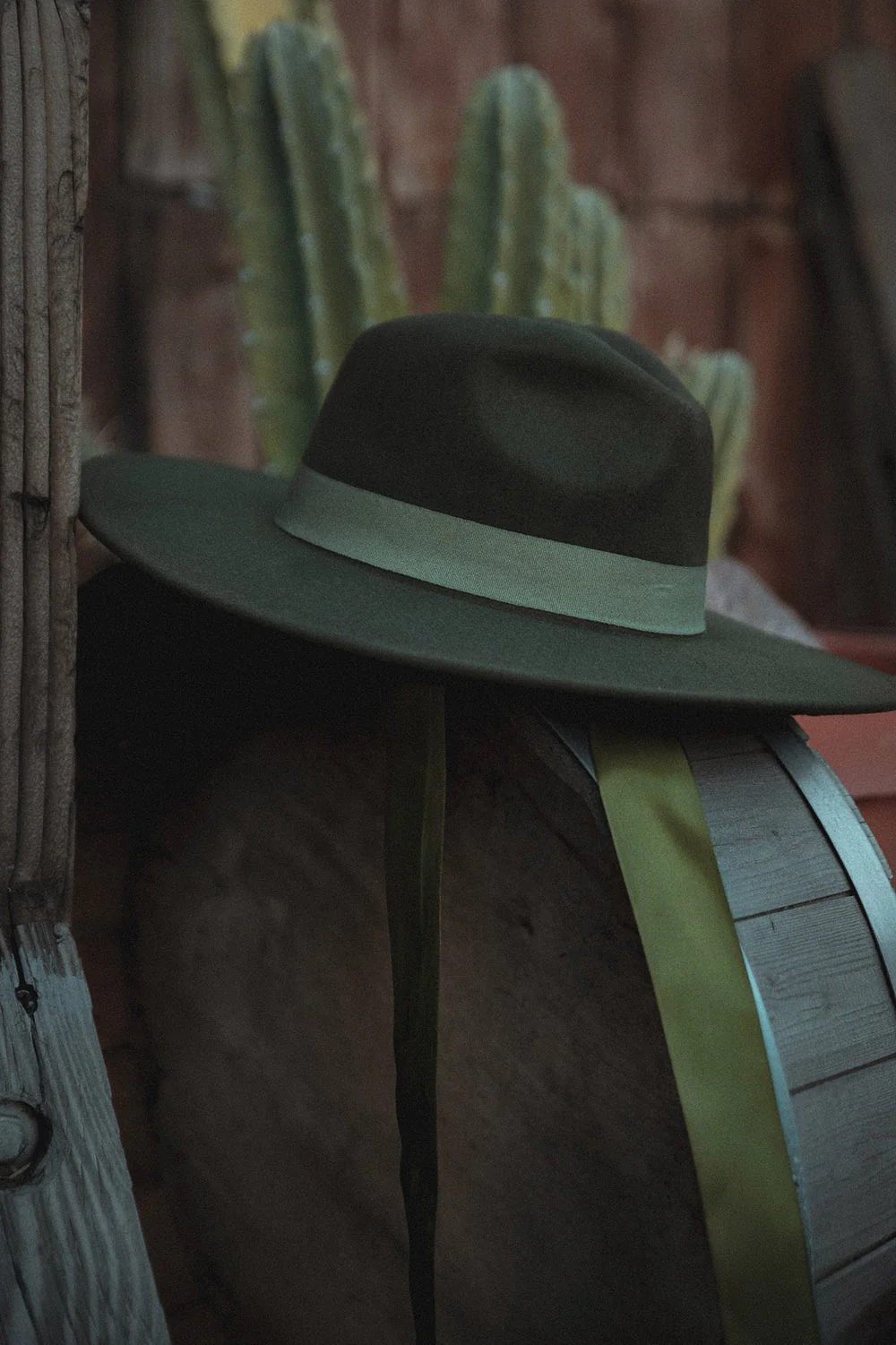 Veiled Hat [OLIVE GREEN] - Image 3