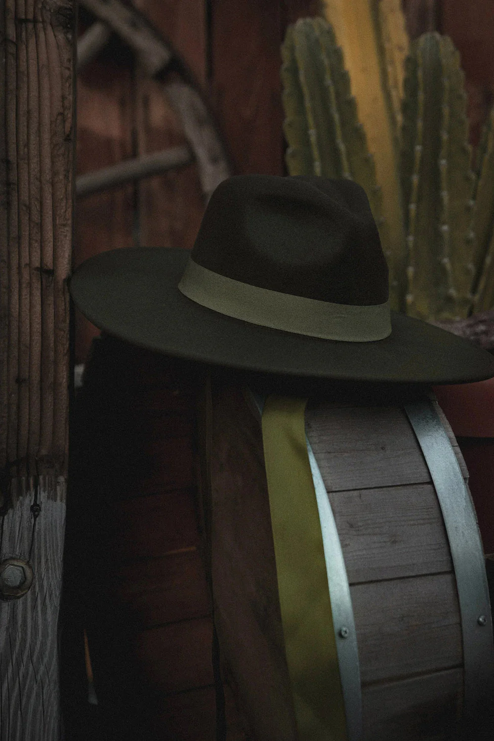 Veiled Hat [OLIVE GREEN] - Image 4