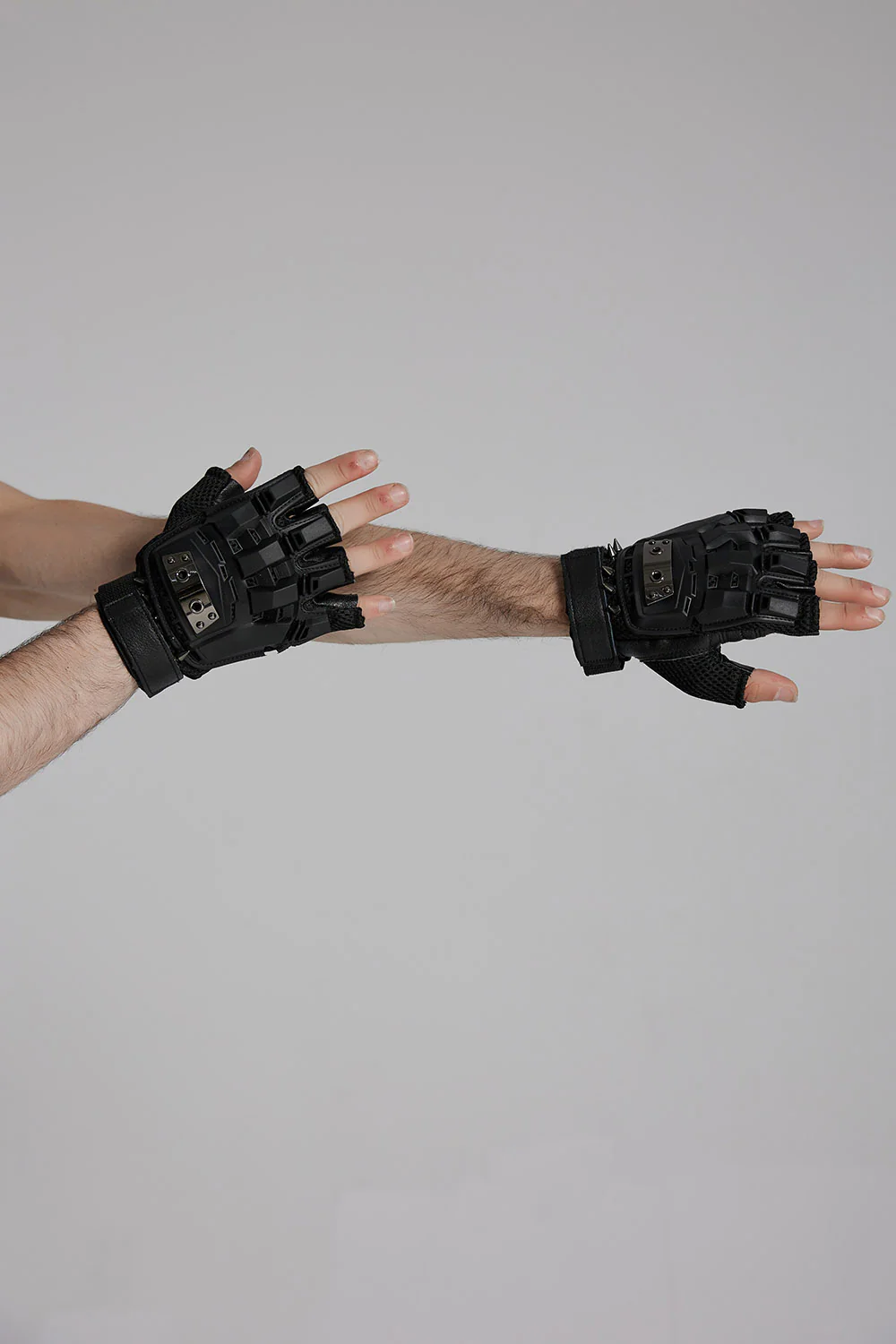 Wasteland Spiked Fingerless Gloves - Image 3