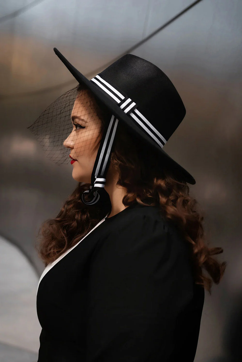White Nightmare Veiled Hat - Image 7