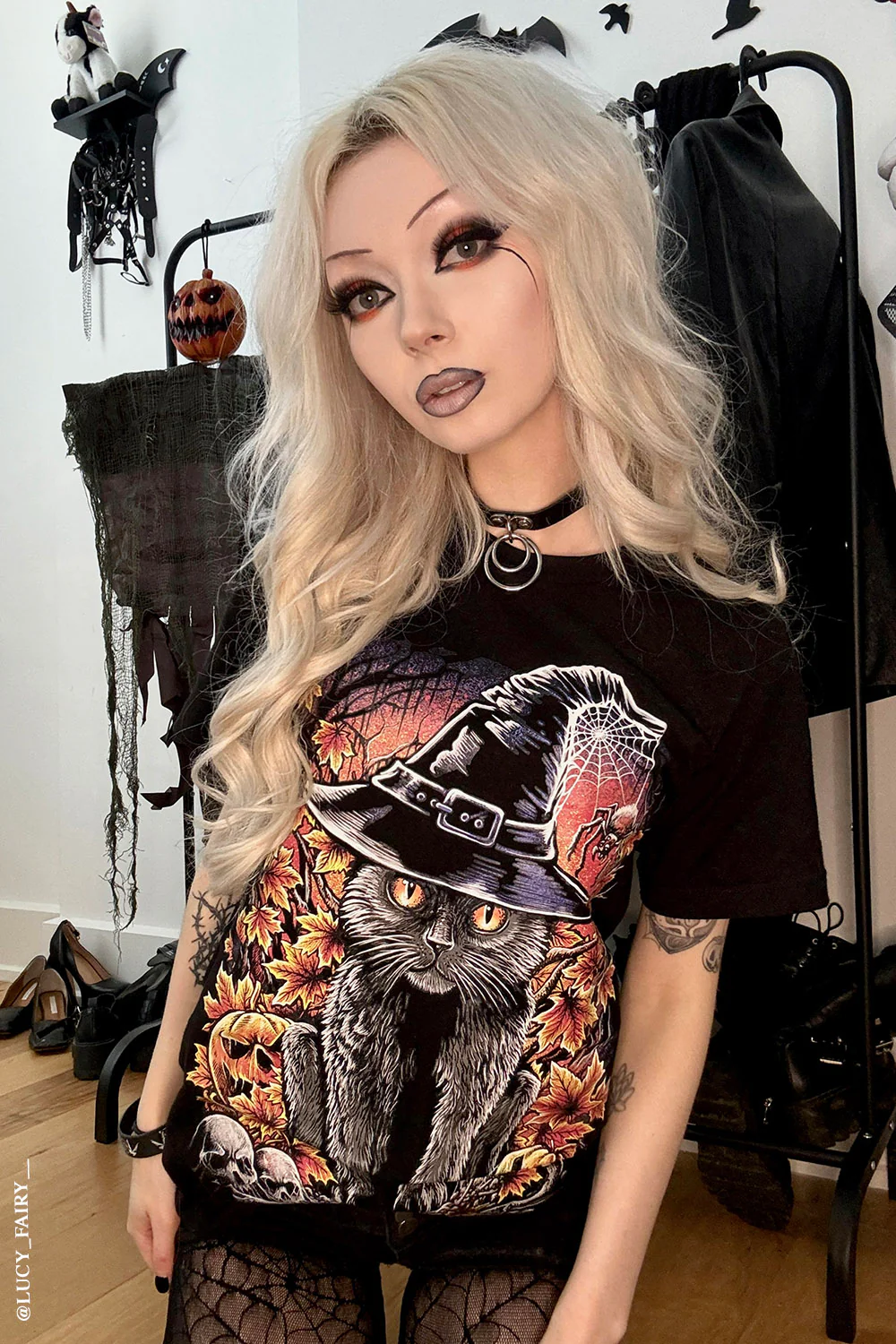 Witch's Familiar T-shirt - Image 2