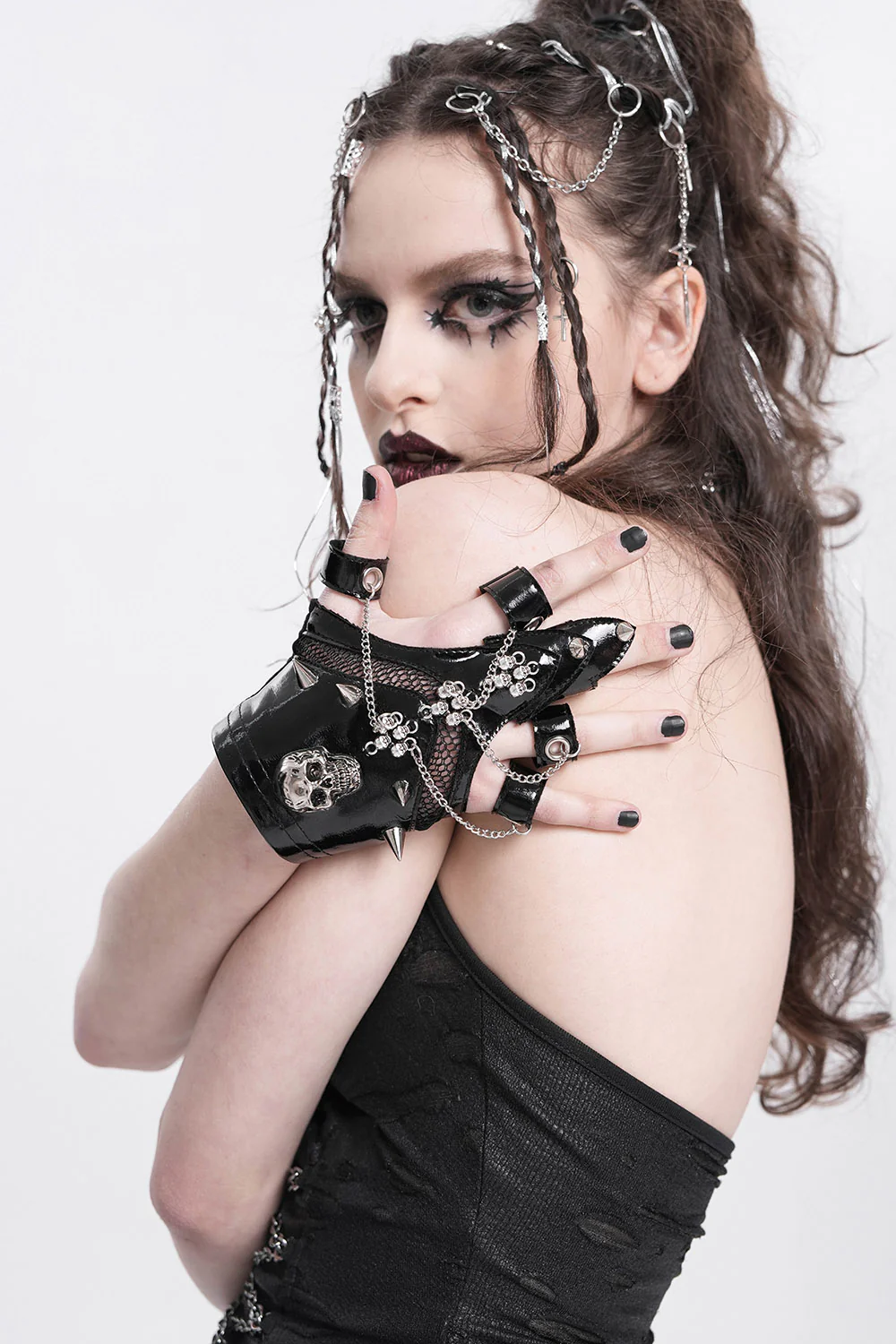 Wraith Spiked Skull Glove - Image 3
